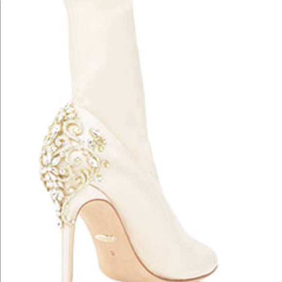 BADGLEY MISCHKA Satin MEG jeweled booties boots - Picture 5 of 8